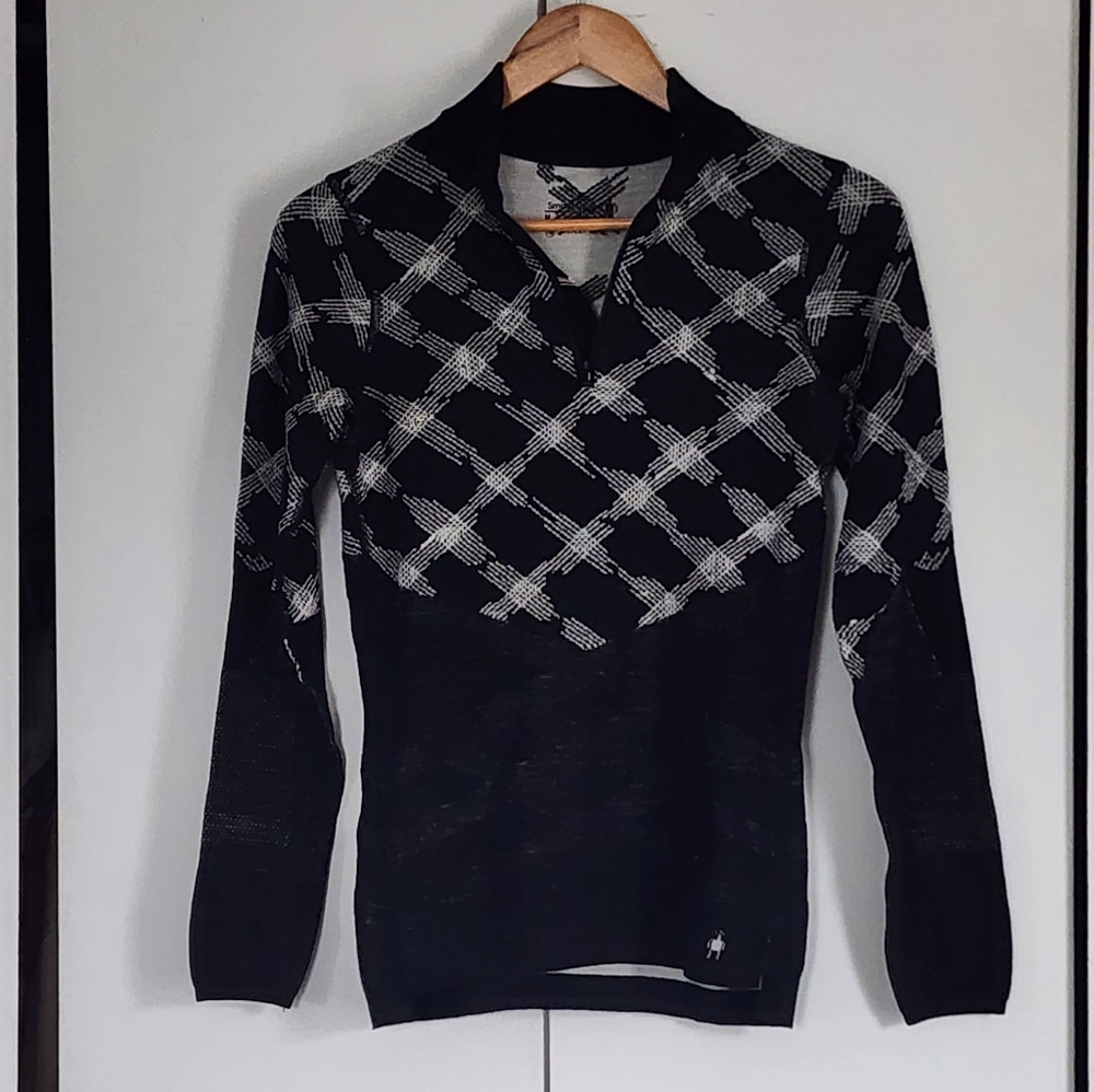 Smartwool Black and Gray Patterned Sweater